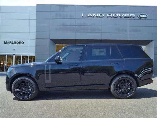 2025 Land Rover Range Rover SE LWB