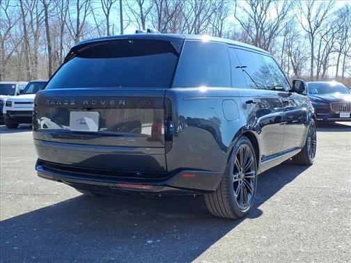 2026 Land Rover Range Rover P530 SE 7 Seat