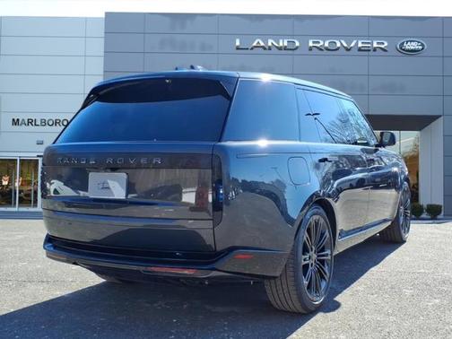 2026 Land Rover Range Rover P530 SE 7 Seat