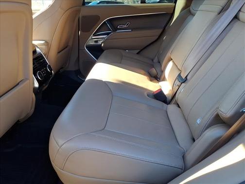 2023 Land Rover Range Rover P400 SE