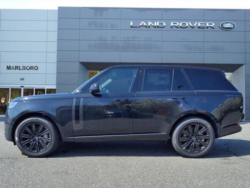 2025 Land Rover Range Rover P530 SE