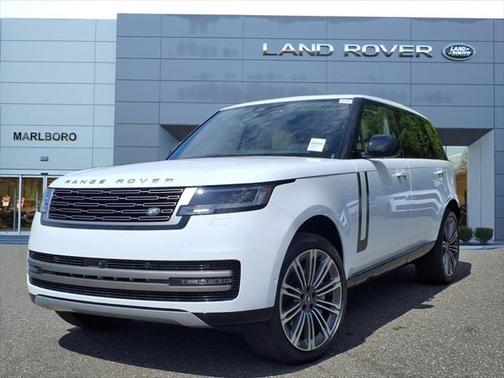 2025 Land Rover Range Rover SE LWB