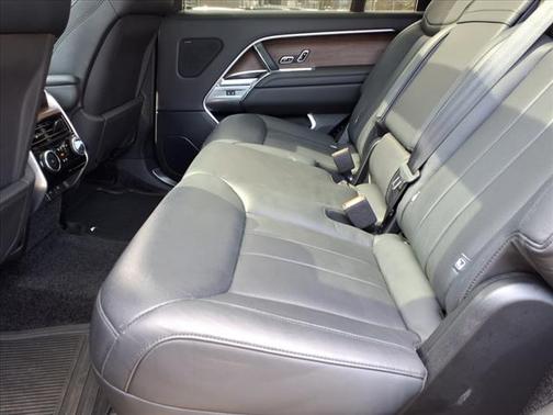 2023 Land Rover Range Rover SE LWB