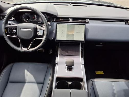 2026 Land Rover Range Rover Velar P250 SE R-Dynamic