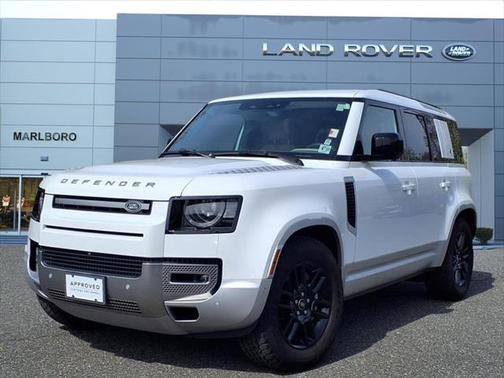 2023 Land Rover Defender 110 SE