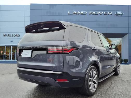 2024 Land Rover Discovery Dynamic SE