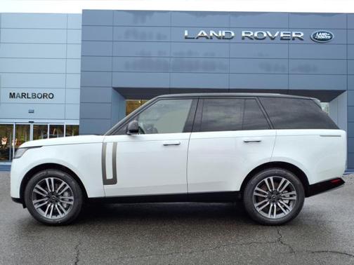 2025 Land Rover Range Rover P530 SE