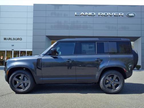 2025 Land Rover Defender 110 P300
