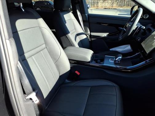 2026 Land Rover Range Rover Evoque Dynamic SE