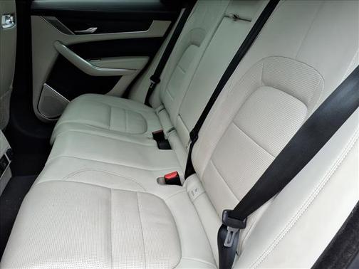 2024 Jaguar F-PACE R-Dynamic S P250 AWD Automatic