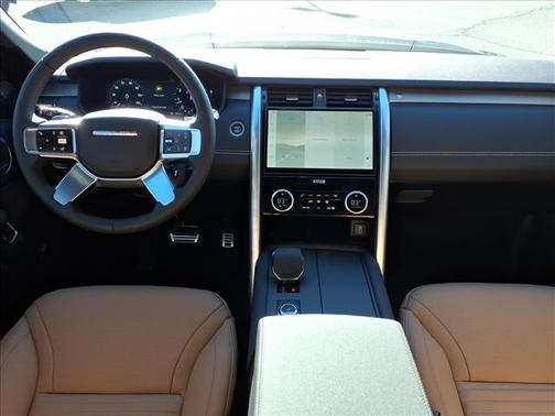 2026 Land Rover Discovery Tempest Edition