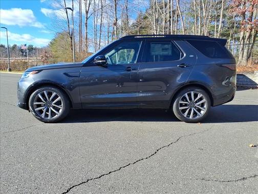 2026 Land Rover Discovery Tempest Edition