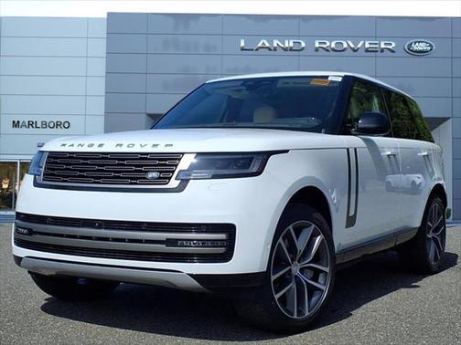 2025 Land Rover Range Rover SE