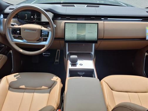 2025 Land Rover Range Rover P400 SE 7 Seat