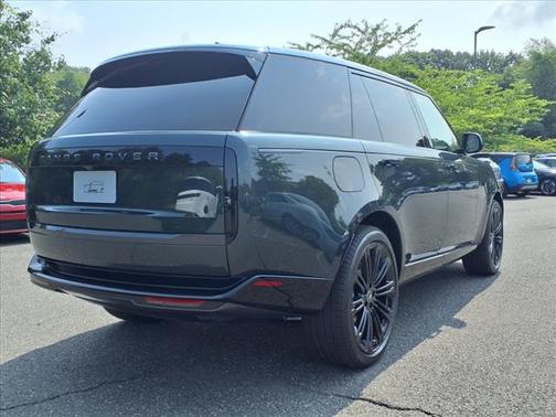 2025 Land Rover Range Rover P400 SE 7 Seat