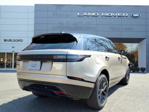 Batumi Gold Premium Metallic 2026 Land Rover Range Rover Velar P250 SE R-Dynamic