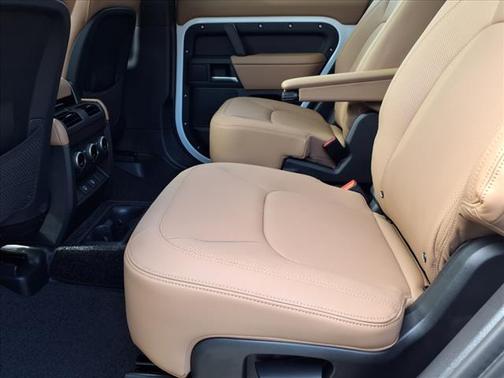 2025 Land Rover Defender 130 S