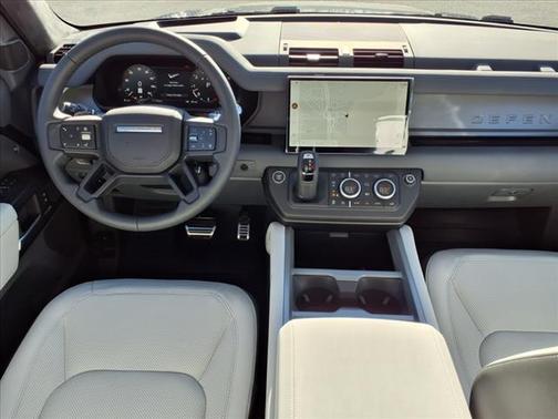 2025 Land Rover Defender V8