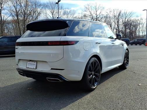 2025 Land Rover Range Rover Sport SE