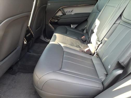2025 Land Rover Range Rover Sport SE