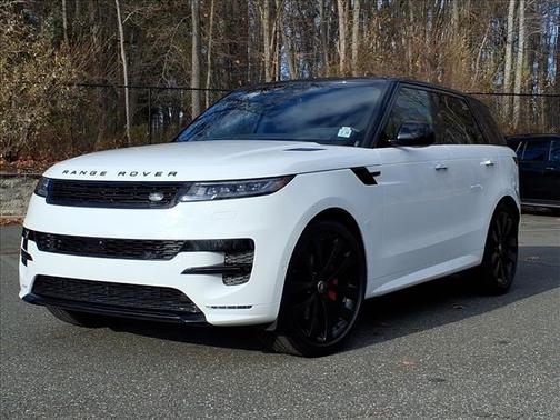 2025 Land Rover Range Rover Sport SE