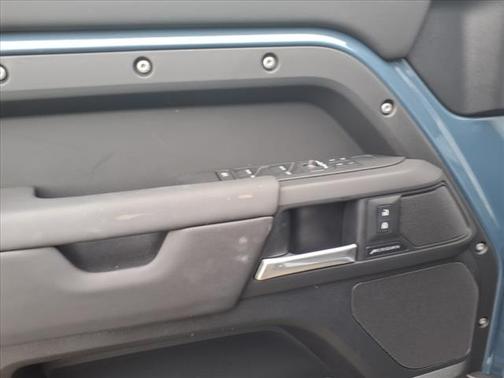 2025 Land Rover Defender 110 S
