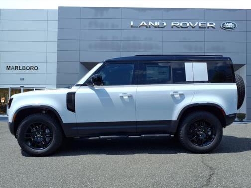 2025 Land Rover Defender 110 S