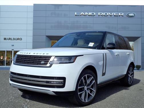 2025 Land Rover Range Rover P550e SE