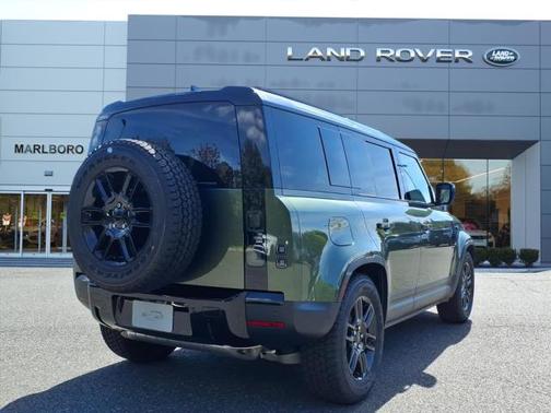 2026 Land Rover Defender 110