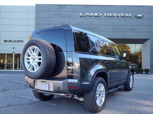 2026 Land Rover Defender 110