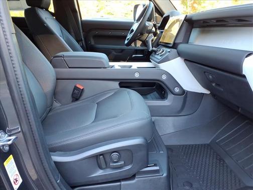 2026 Land Rover Defender 110