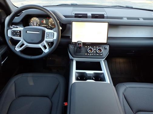 2026 Land Rover Defender 110