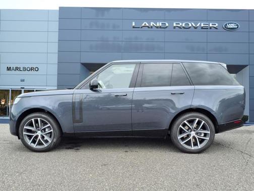 2025 Land Rover Range Rover P400 SE