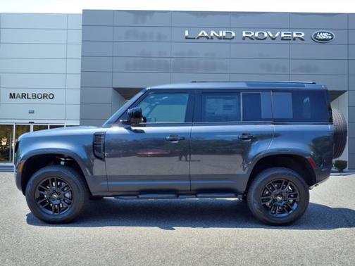2025 Land Rover Defender 110 S