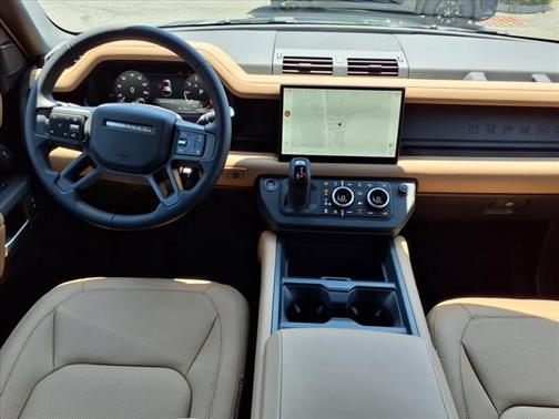 2025 Land Rover Defender 110 S