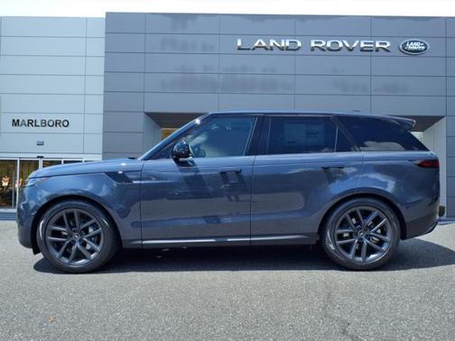 2025 Land Rover Range Rover Sport SE