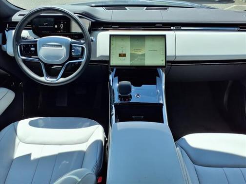 2025 Land Rover Range Rover Sport SE
