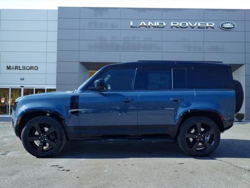 2026 Land Rover Defender P400 X-Dynamic SE