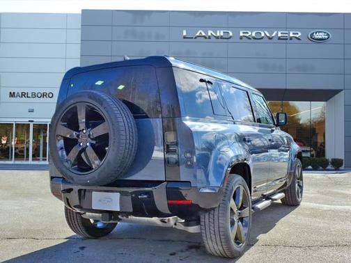 2026 Land Rover Defender P400 X-Dynamic SE