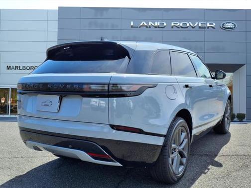 2026 Land Rover Range Rover Velar P250 SE R-Dynamic