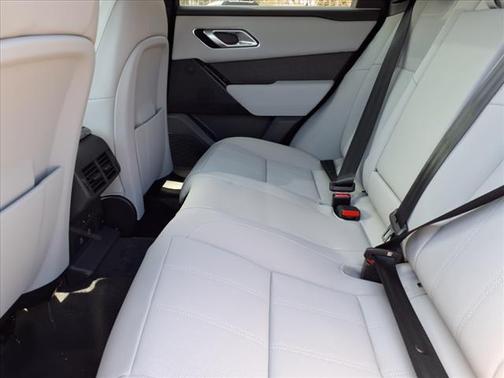 2026 Land Rover Range Rover Velar P250 SE R-Dynamic