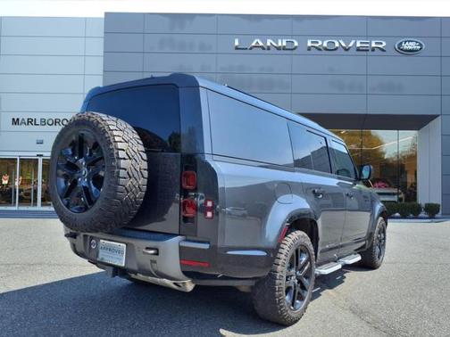 2024 Land Rover Defender 130 Outbound