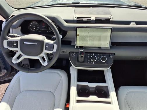 2025 Land Rover Defender 90 S