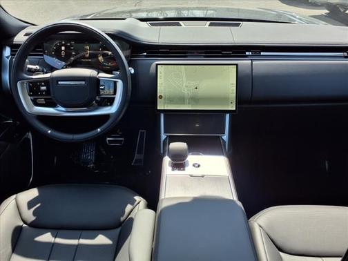 2025 Land Rover Range Rover P530 SE