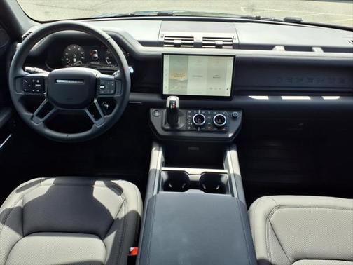 2025 Land Rover Defender 110 S