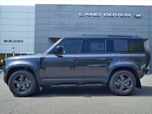 2025 Land Rover Defender 110 S