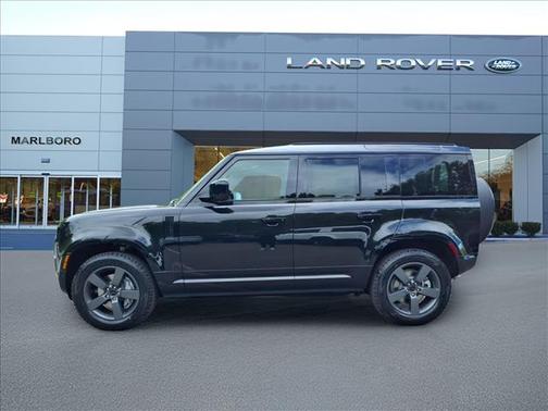 Santorini Black Metallic 2026 Land Rover Defender P400 X-Dynamic SE