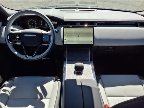 2026 Land Rover Range Rover Velar P250 SE R-Dynamic