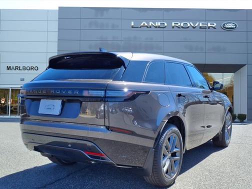 2026 Land Rover Range Rover Velar P250 SE R-Dynamic