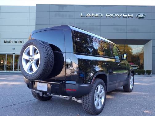 2026 Land Rover Defender 110